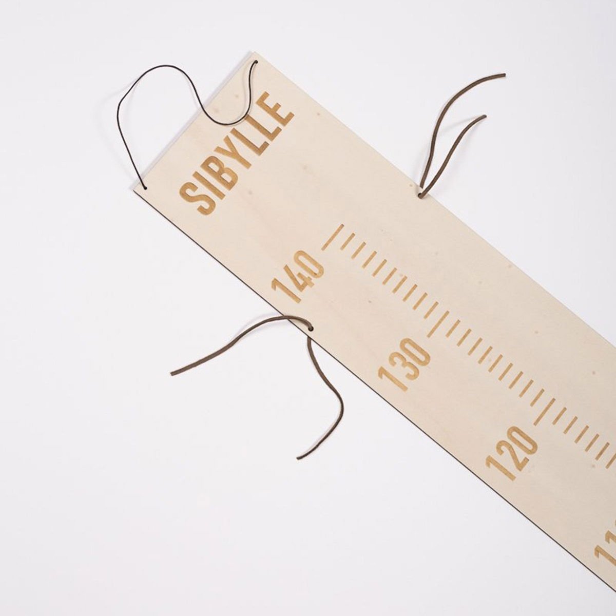 Toise en bois personnalisée June & Jane - Graduation 70 cm à 1m40 - Fabrication artisanale France