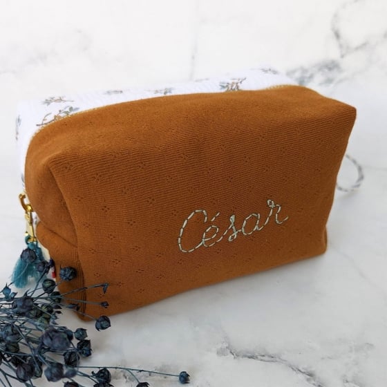 Trousse de Toilette Personnalisée - Coton Brodé à la Main | Rangement Bébé & Voyage - Fabriqué en France