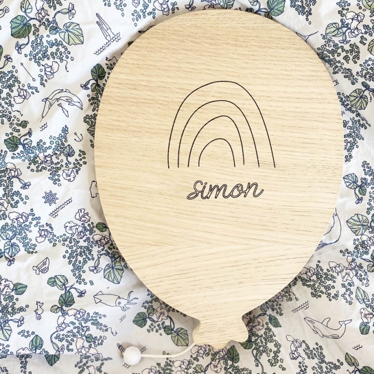 Boîte à Musique Personnalisée April Eleven - Gravure Prénom | Mélodie Hey Jude - Fait Main en France