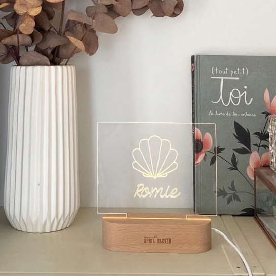 Veilleuse Bois Personnalisable - Gravure Prénom LED | Luminaire Enfant Fait Main en France