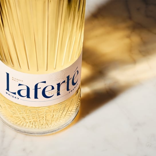 Whisky français Laferté 70 cl – Blended malt artisanal vieilli en fûts de bourbon – Arômes fruités, épicés & floraux