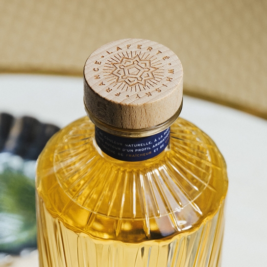 Whisky français Laferté 70 cl – Blended malt artisanal vieilli en fûts de bourbon – Arômes fruités, épicés & floraux