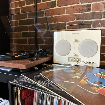 Enceinte portable vintage SongBook Tivoli Audio Image 41003