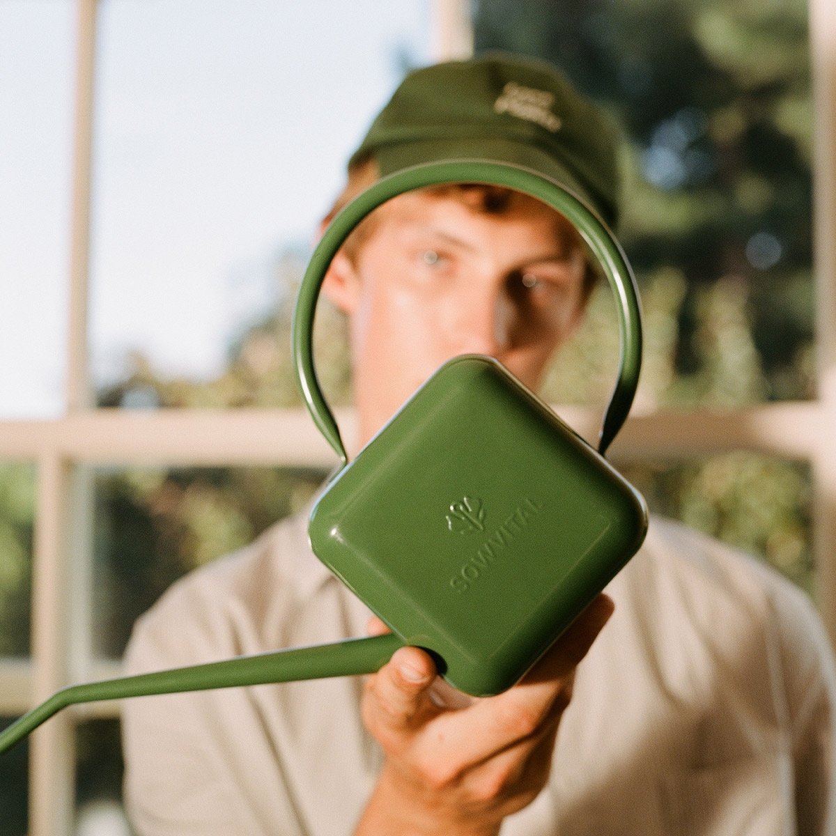 Arrosoir design ergonomique 0,5L – Métal anticorrosion, bec verseur précis, confort d’arrosage – Fabriqué en Angleterre