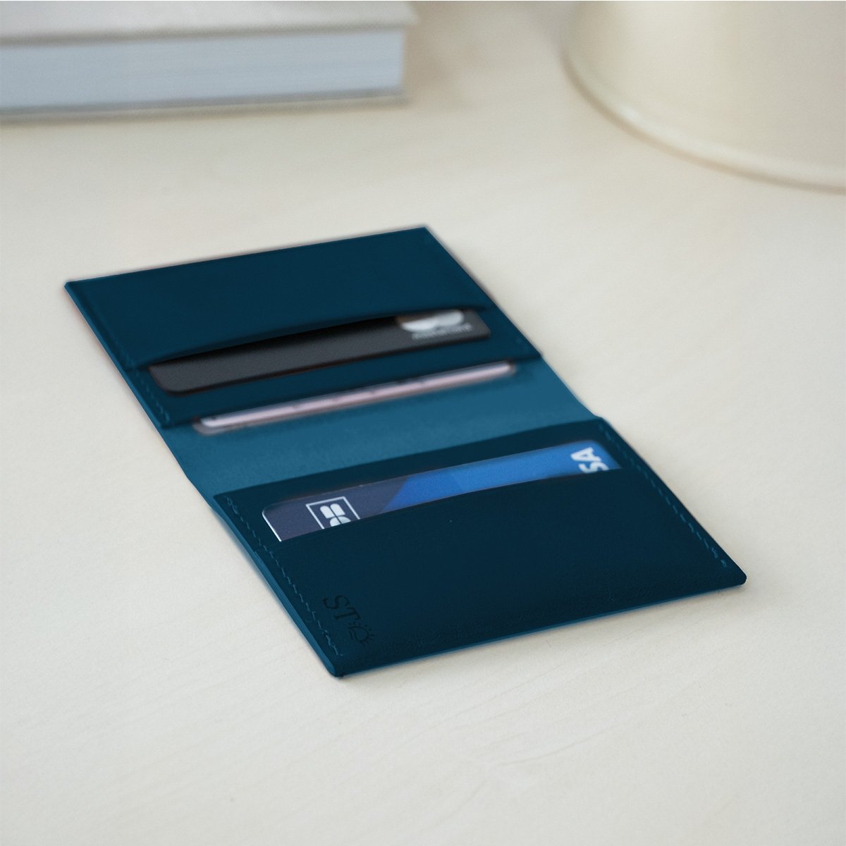 Porte-cartes pliable en cuir personnalisable – Porte-cartes extra-fin en cuir tanné végétal, design élégant et fabriqué en Franc