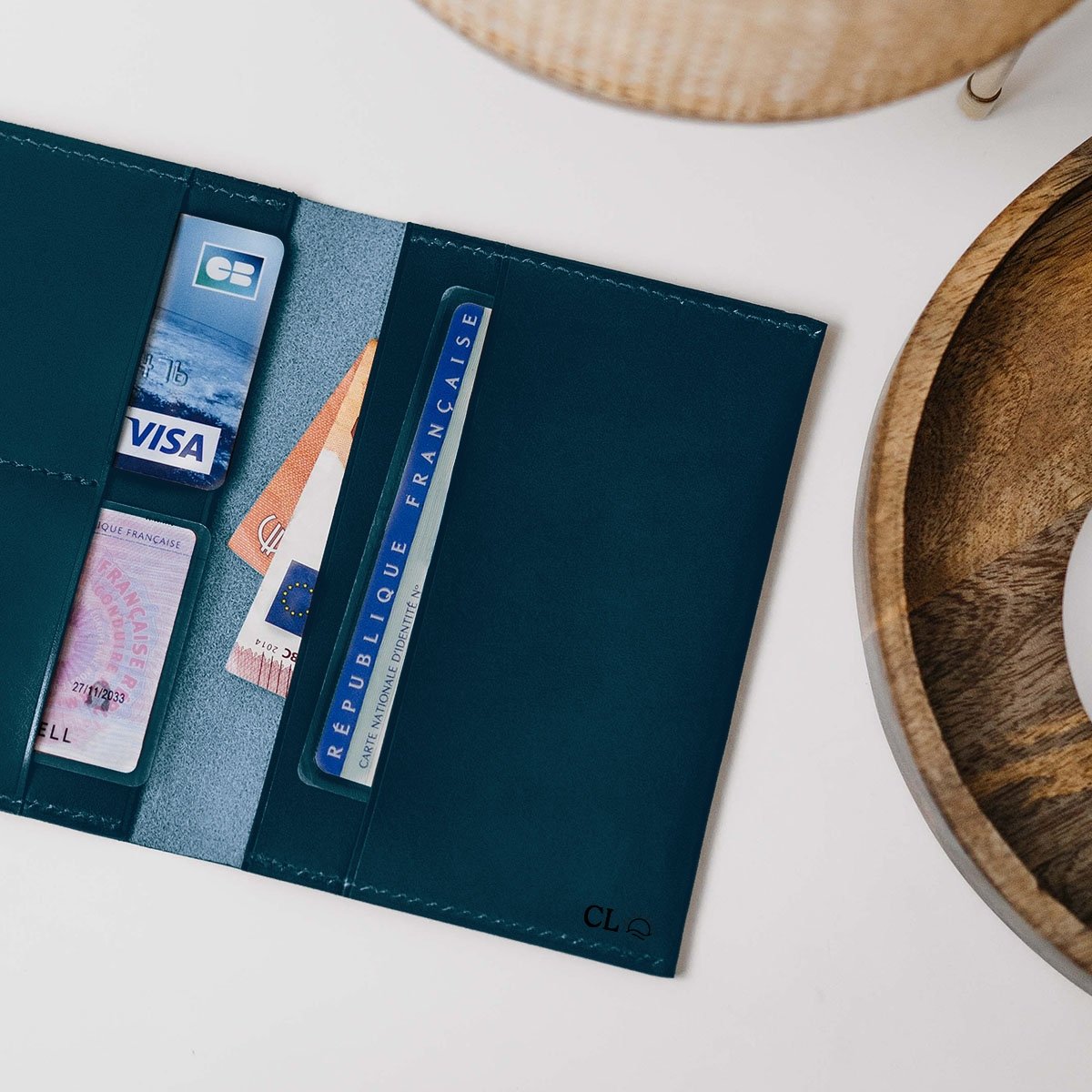 Portefeuille vertical en cuir personnalisable Hikigaï – Élégant portefeuille pliable en cuir végétal, tannage naturel et fabriqu