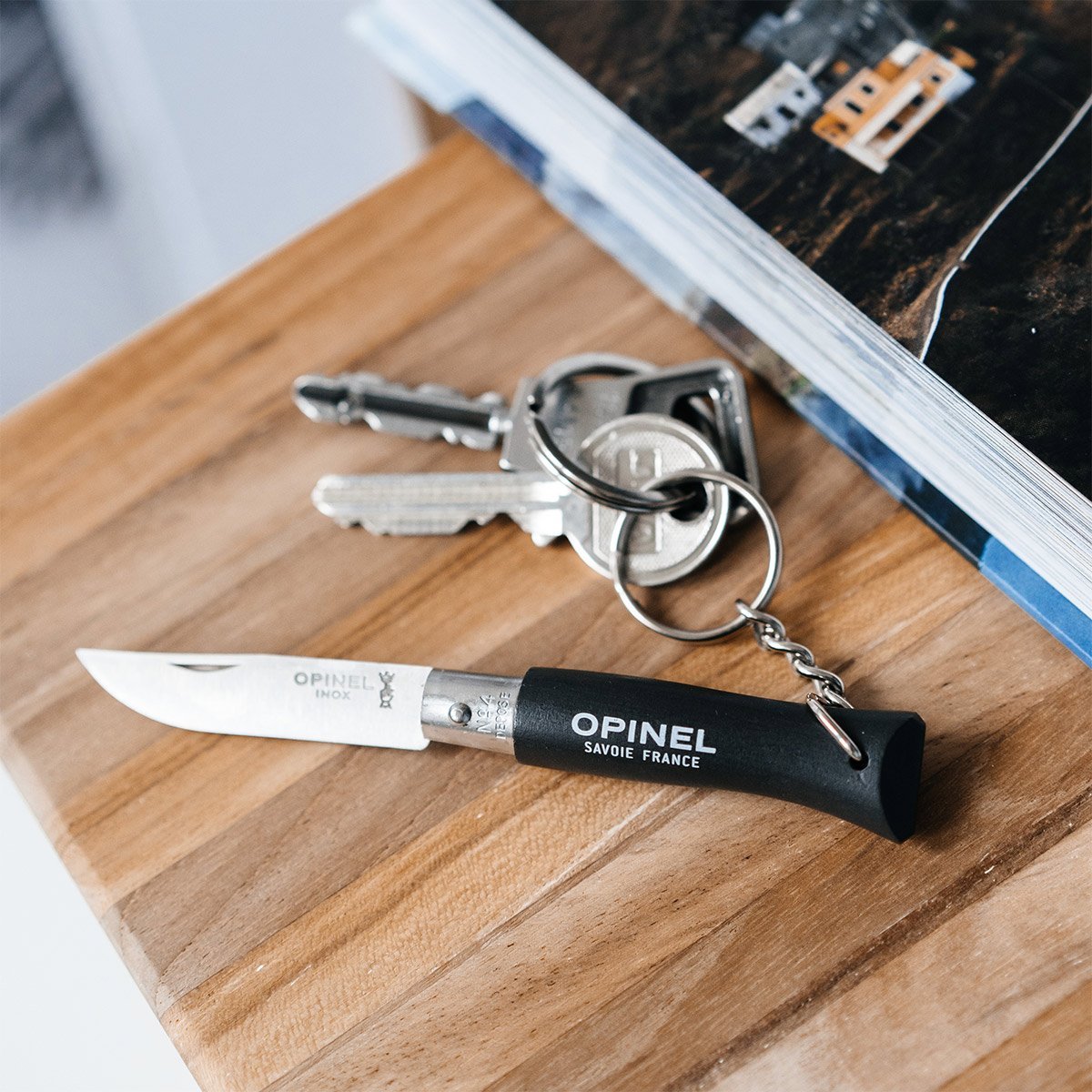 Porte-clés Opinel – Porte-clés couteau pliable en acier inoxydable et bois de hêtre, accessoire d’aventurier made in Savoie