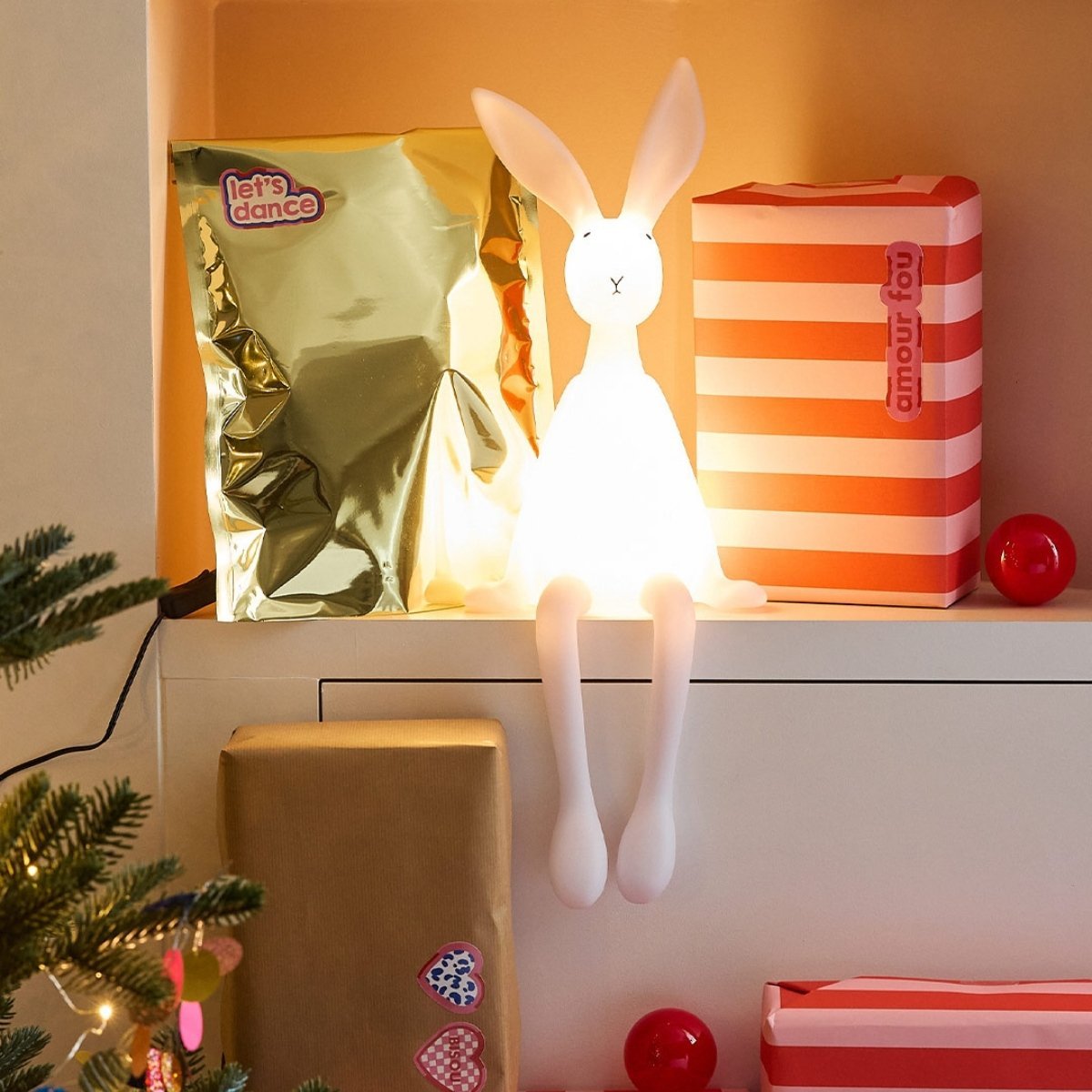 Veilleuse Lapin Joseph Rose in April - Lampe LED Bébé  Lumière Douce, Sécurisée & Design Tendre (Rose In April) - Image 3