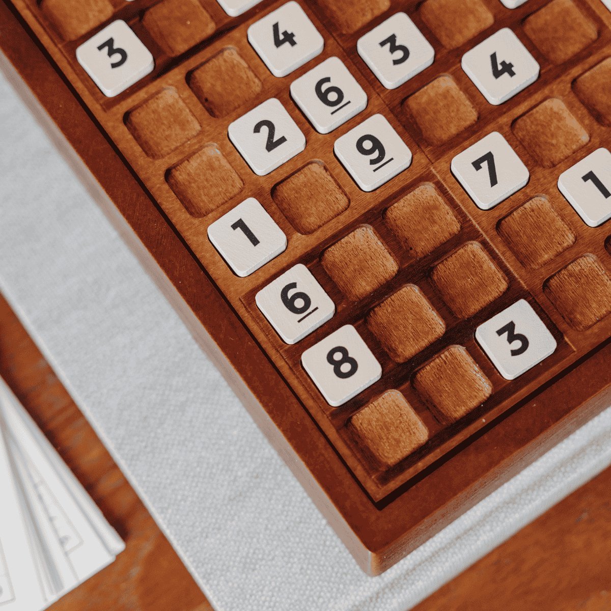 Jeu Sudoku en bois – 24 grilles incluses – Idée cadeau Noël original amateur de jeux de société - Okuri Les Raffineurs