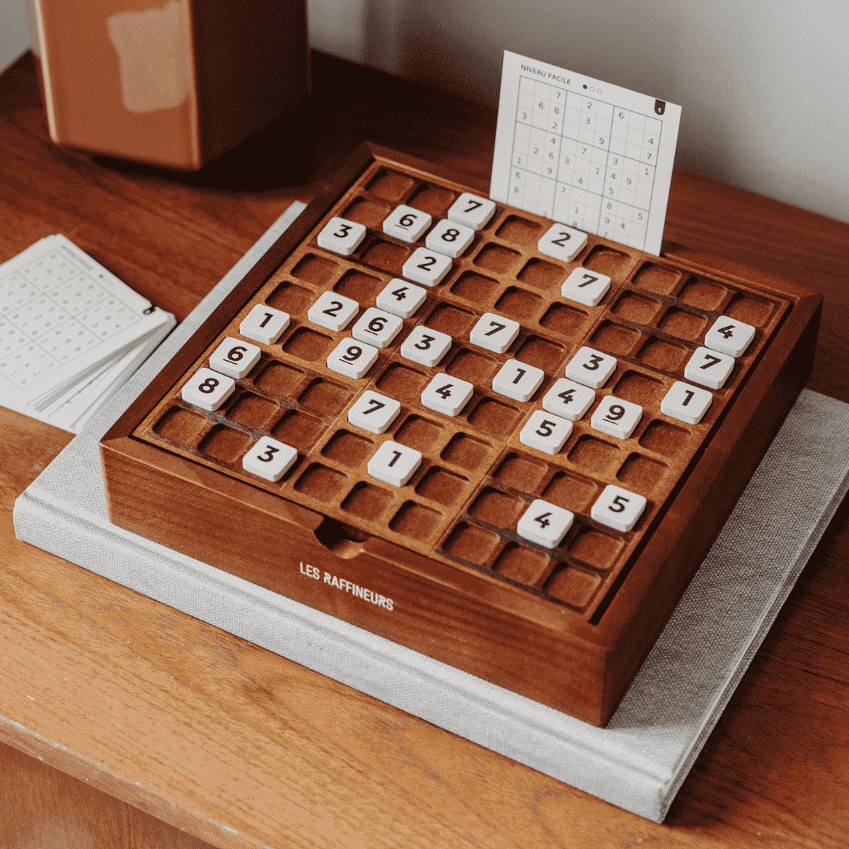 Jeu Sudoku en bois – 24 grilles incluses – Idée cadeau Noël original amateur de jeux de société - Okuri Les Raffineurs