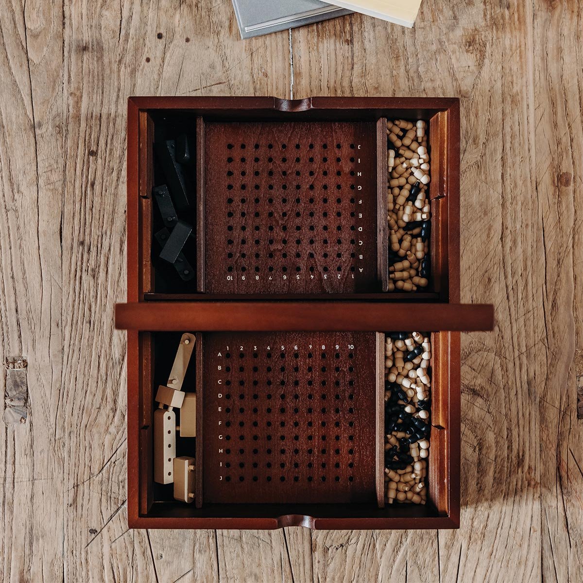 Jeu Bataille Navale en bois – Idée cadeau Noël amateur jeux de stratégie & tactique– Okuri Les Raffineurs