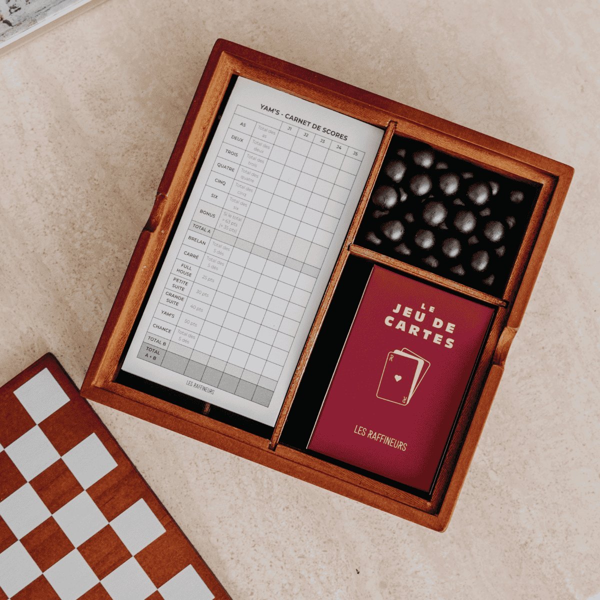 Coffret multijeux en bois –  Solitaire, échiquier, dominos, cartes, dés – Idée cadeau Noël amateur de jeux de société