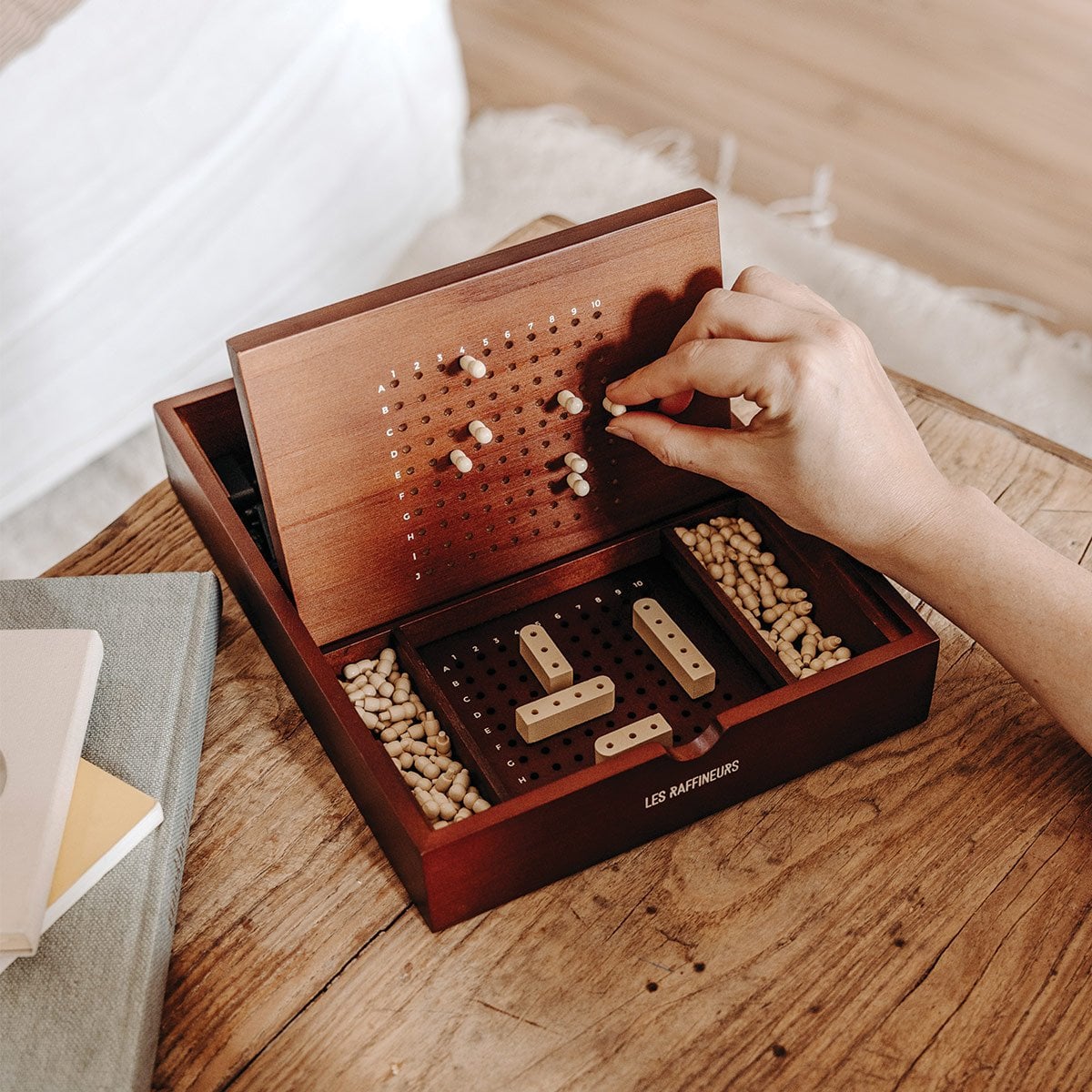 Jeu Bataille Navale en bois – Idée cadeau Noël amateur jeux de stratégie & tactique – Okuri Les Raffineurs