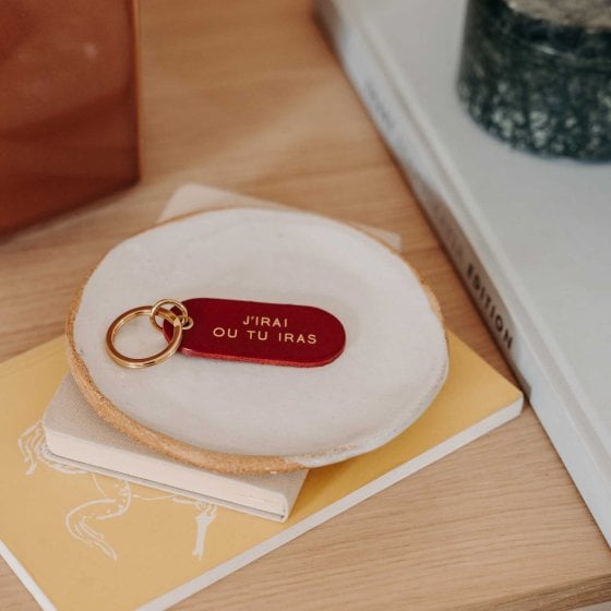 Porte-clé à message en cuir – Okuri, accessoire personnalisé en cuir de vachette au tannage végétal, fabriqué en France