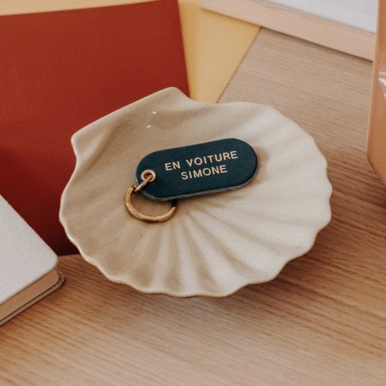 Porte-clé à message en cuir – Okuri accessoire personnalisé en cuir de vachette au tannage végétal - fabriqué en France