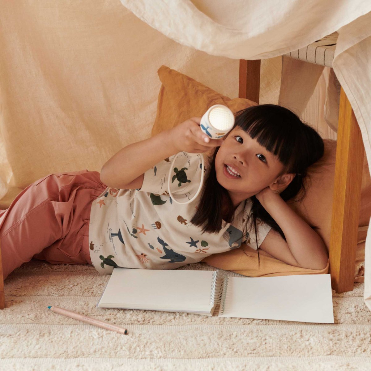 Lampe torche pour enfant Liewood – Silicone souple – Lampe rechargeable et résistante