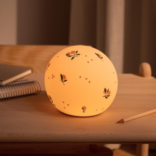 Veilleuse Yuki Liewood – Lumière douce et rechargeable USB-C – Veilleuse bébé nomade en silicone pour nuits paisibles