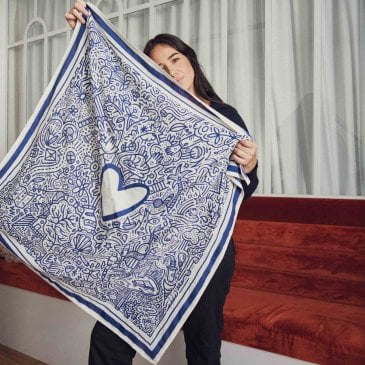 Foulard femme illustré cœur