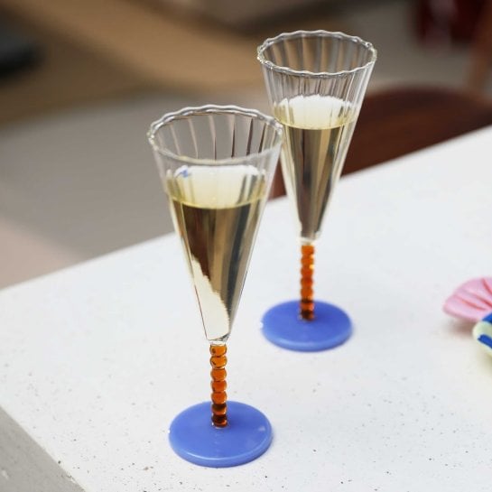 Flûtes à champagne marron en verre coloré design