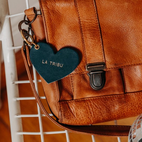 Porte-clés cœur – Cuir au tannage végétal – Fabriqué en France – Idée cadeau couple ou amour – Okuri Les Raffineurs