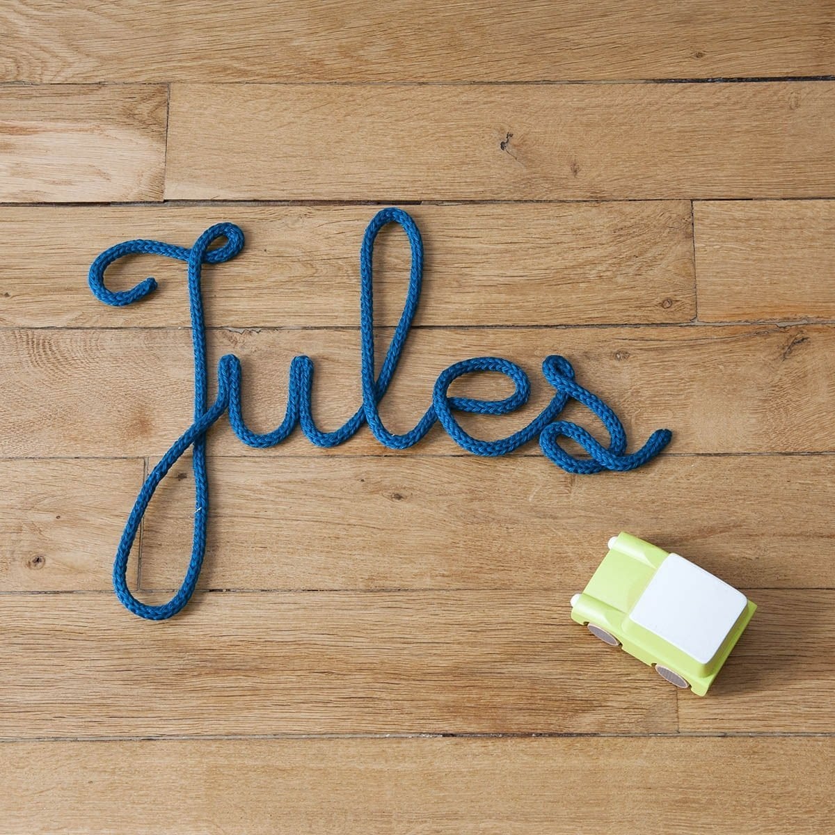 Made By Noé - Prénom en Tricotin Personnalisé - Déco Murale Bébé | Fil de Fer Recouvert de Laine - Fait Main en France - 5 - Bleu - 5 - Bleu