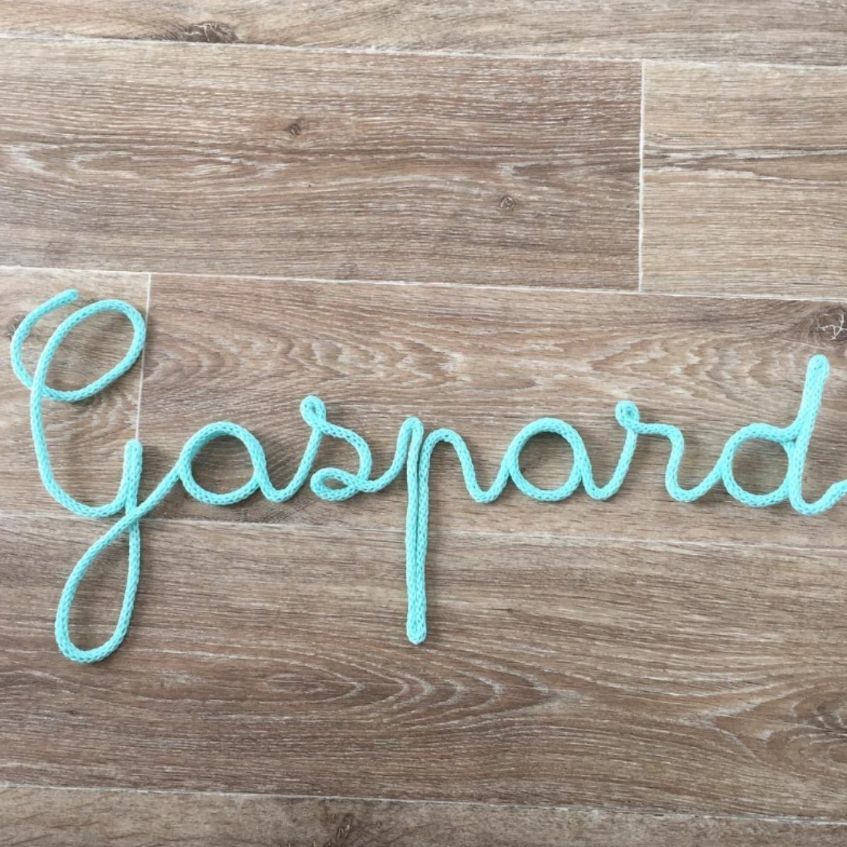 Prénom en Tricotin Personnalisé - Déco Murale Bébé | Fil de Fer Recouvert de Laine - Fait Main en France