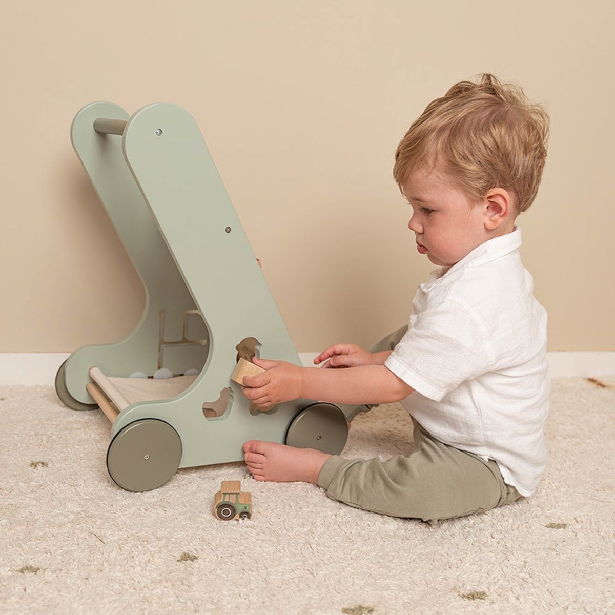 Chariot de marche Little Farm Little Dutch - Trotteur en bois bébé - Jeu d'éveil apprendre à marcher - Idée cadeau 1 an - Bois (Little Dutch) - Image 5