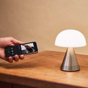 Lampe enceinte 2 en 1 Lexon Mina