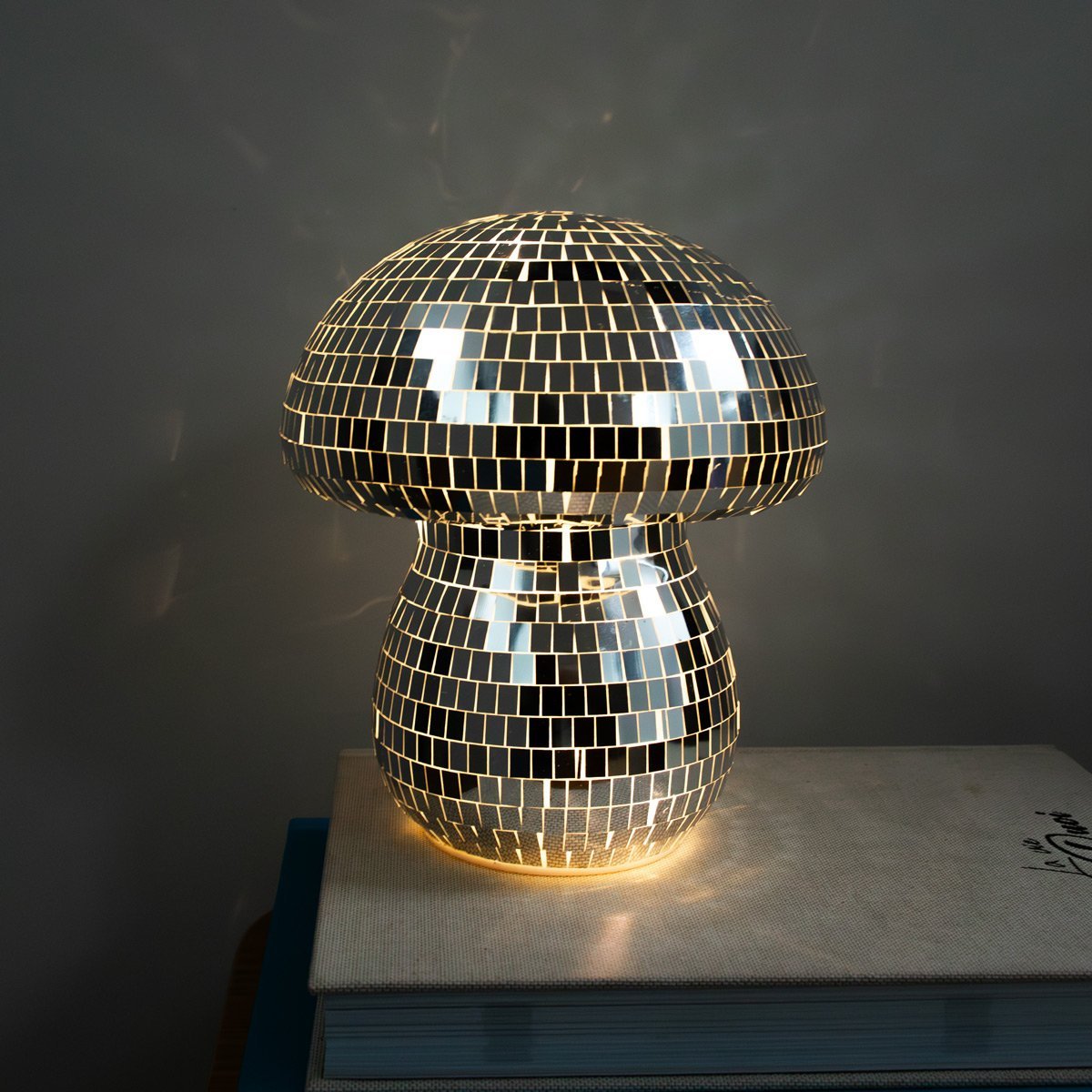Lampe champignon disco – Effet boule à facettes 15,5×13 cm – Petite déco originale & idée cadeau Secret Santa