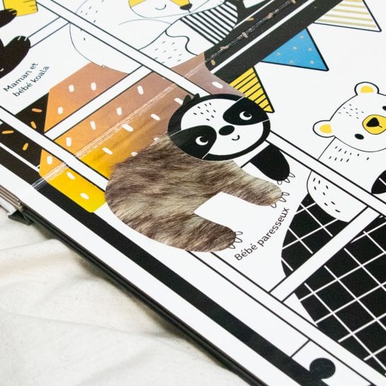 Mon Très Grand Livre d’Éveil en Noir et Blanc - Livre tactile bébé de 6 mois à 3 ans - Auzou