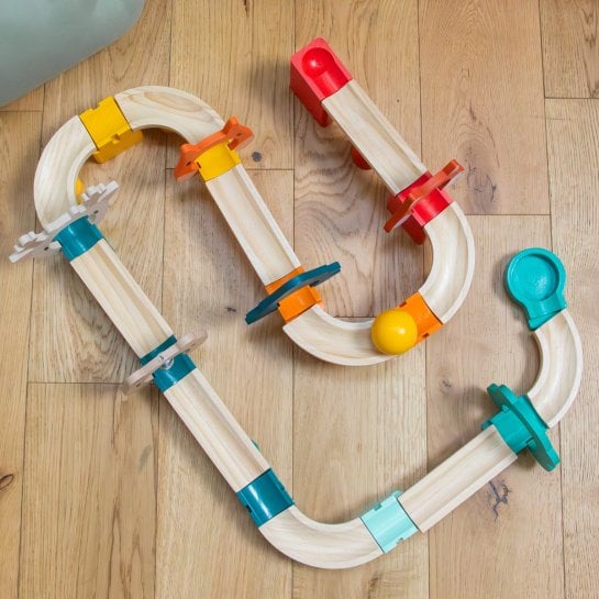 Jouet d’éveil en bois pour bébé