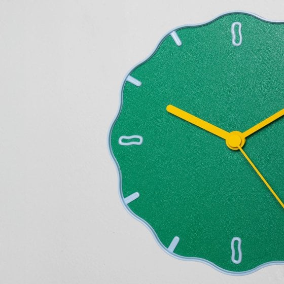 Horloge Margherita - pièce murale moderne et colorée - création design Warren & Laëtitia