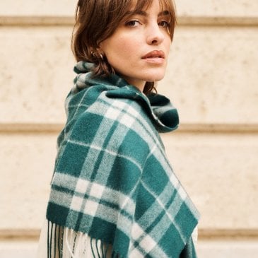 Écharpe à carreaux en laine (image 2)