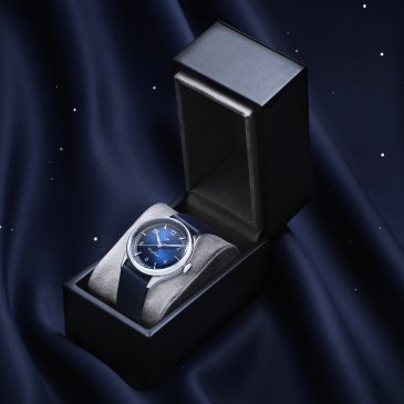 Montre homme About Vintage modèle 1968 Blue Sunray Image 44196