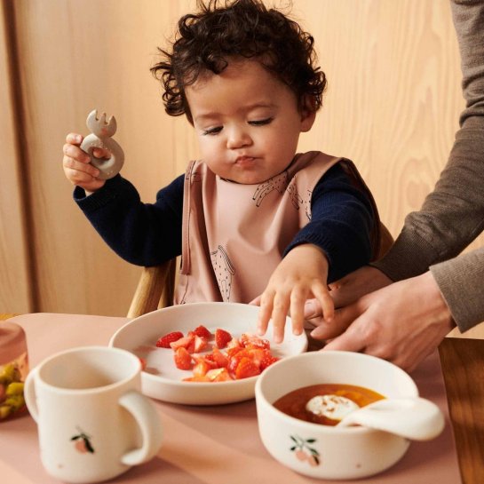 Découvrez le coffret repas bébé Liewood Vivi en silicone incassable