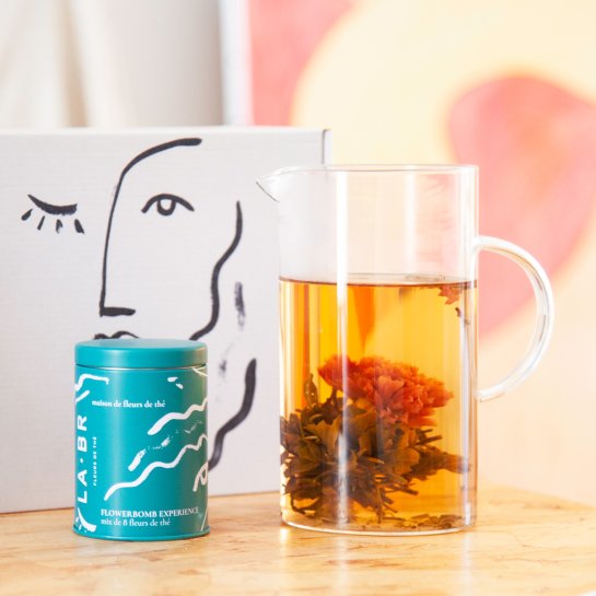 Fleurs de thé La.br – Coffret 8 fleurs de thé vert tressées à infuser – Thé artisanal & spectacle visuel