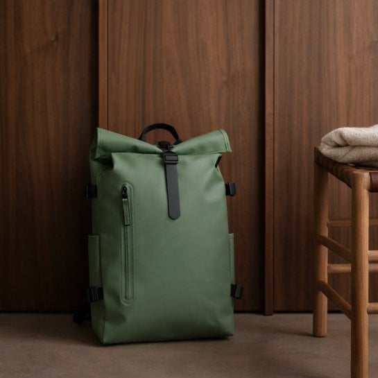 Sac à dos Rolltop Rains 23L imperméable noir idée cadeau homme moderne