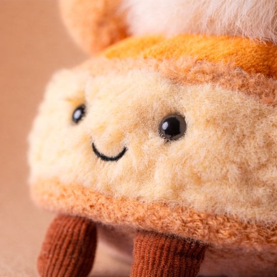 Jellycat Peluche Saint-Honoré Amuseables - 14 cm, texture ultra douce, design pâtisserie gourmand - Idée cadeau original