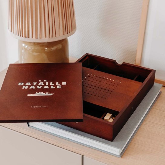 Jeu Bataille Navale en bois – Idée cadeau amateur jeux de stratégie & tactique – Okuri Les Raffineurs