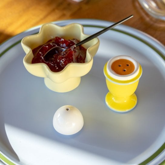 saliere poivriere originale oeuf jaune cuisine