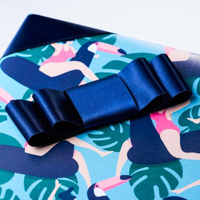Ruban Satin Bleu Marine N°225 38mm - Ruban cadeau élégant et raffiné pour emballages cadeaux