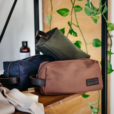 Trousse de toilette en toile et cuir