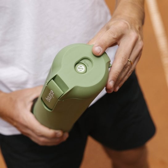 Idée cadeau tennis pour joueur régulier avec pompe manuelle intégrée