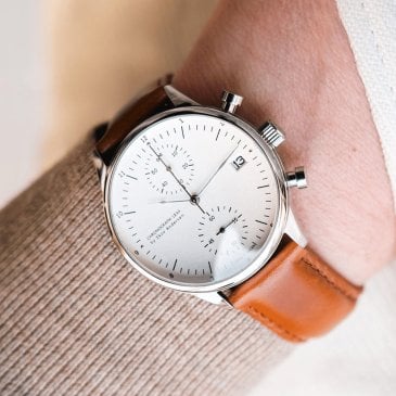 Montre 1844 Chronograph AV86 avec mouvement Miyota et cadran blanc argenté