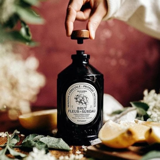 Sirop fabriqué en France, disponible en vanille, yuzu, passion, pêche, sureau ou gingembre