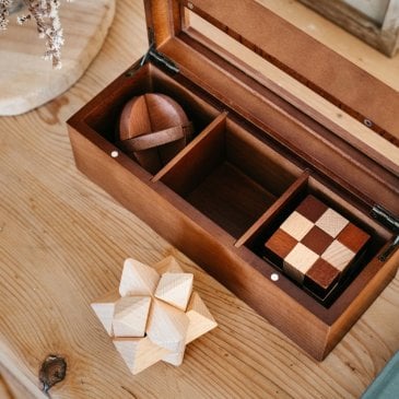 Coffret Okuri de trois casse-têtes en bois Sphère, Damier et Étoile (image 2)