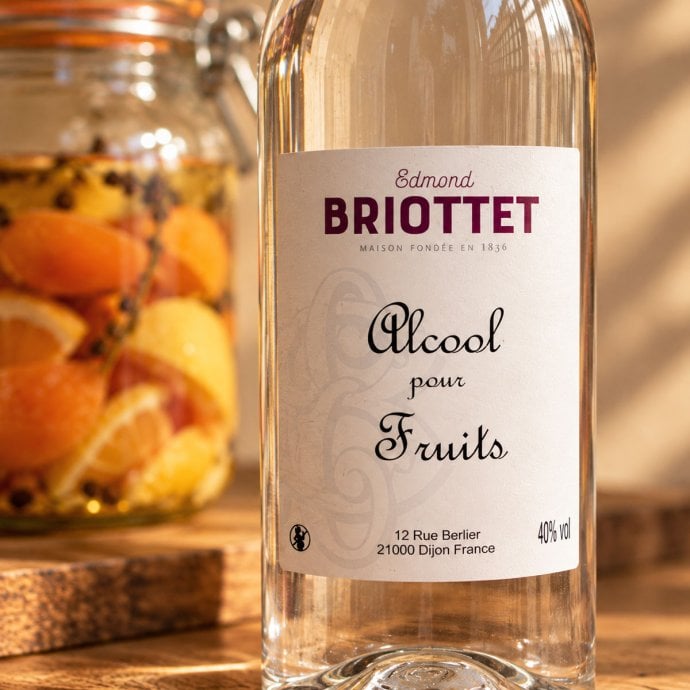 Alcool pour fruits Briottet à offrir pour un anniversaire