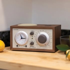 Radio réveil & enceinte bluetooth Tivoli Three BT