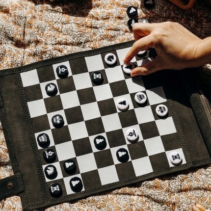 Jeu d’échecs et de dames de voyage