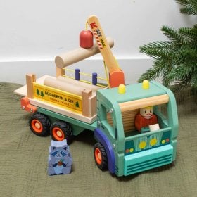 Camion forestier en bois